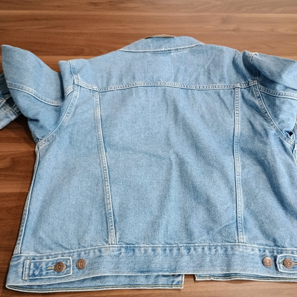 Levi's Light Blue Jean Jacket - Picture 9 of 11